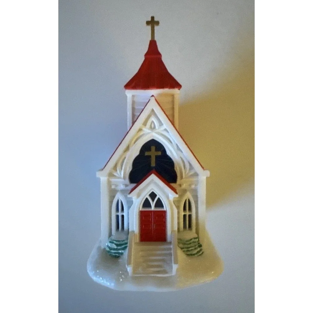 Hallmark Candlelight Service‎ Church Ornament Magic Light Red Roof 2017